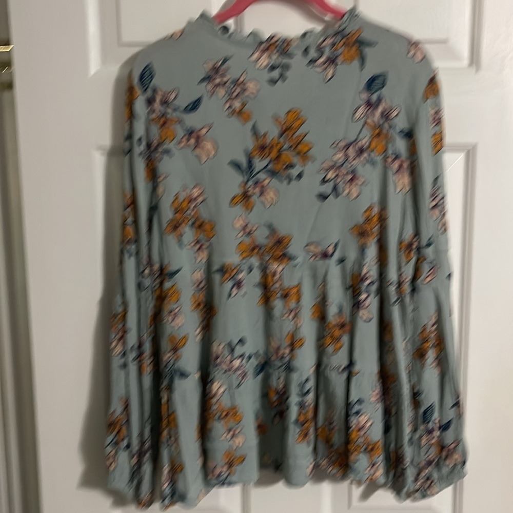 Excellent Condition Boutique Purchased boho printed top - Picture 4 of 5